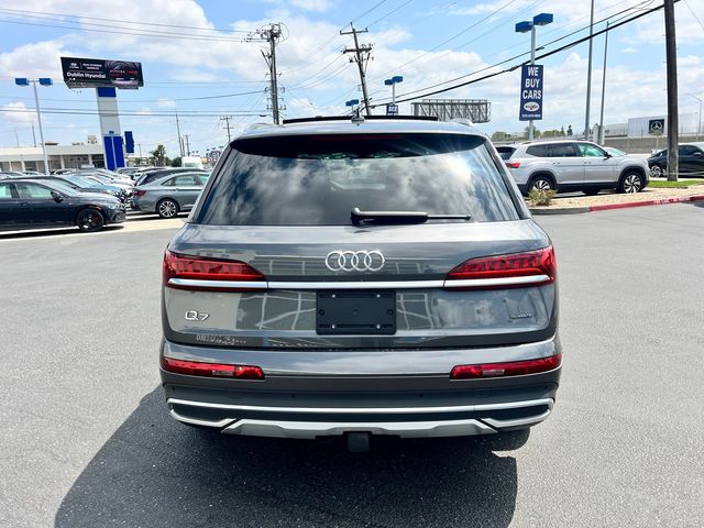 2021 Audi Q7 Premium