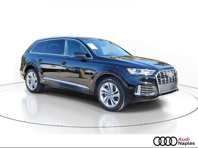 2021 Audi Q7 Premium Plus