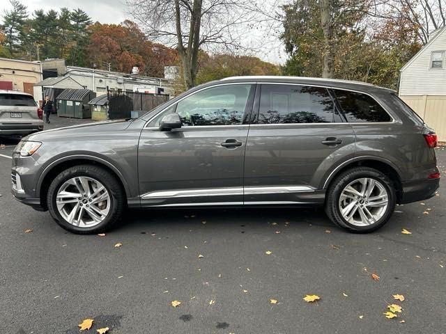 2021 Audi Q7 Premium Plus