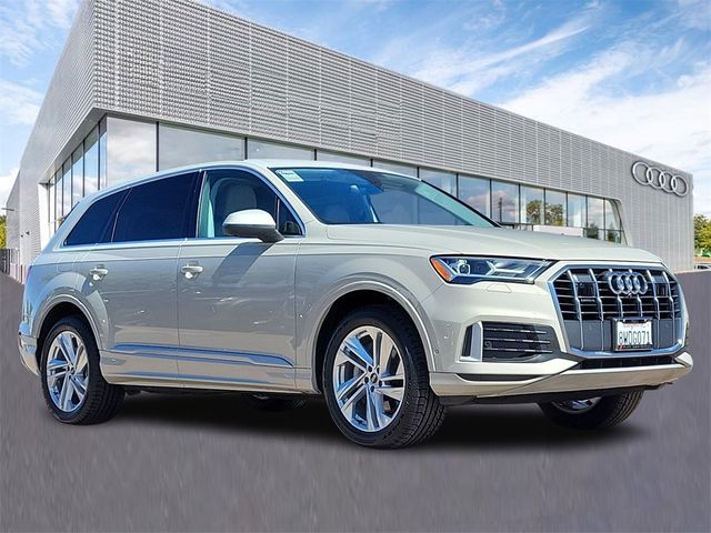 2021 Audi Q7 Premium Plus