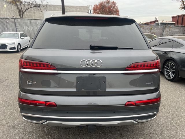 2021 Audi Q7 Premium Plus