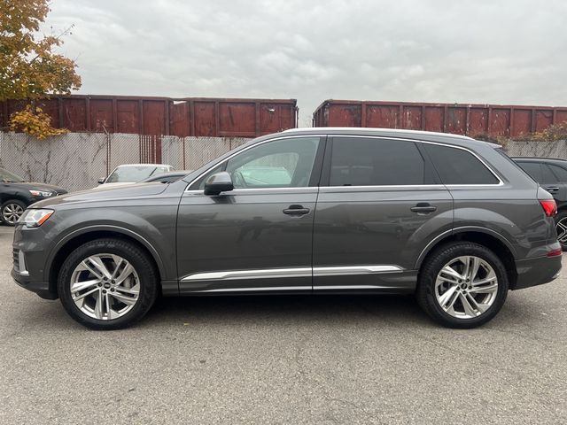 2021 Audi Q7 Premium Plus