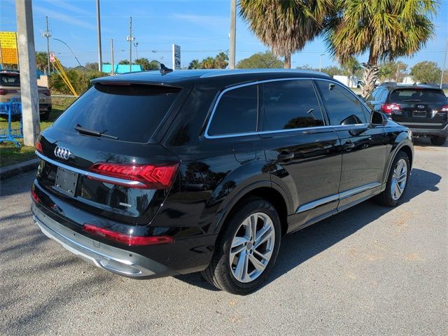 2021 Audi Q7 Premium Plus