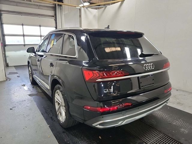 2021 Audi Q7 Premium Plus