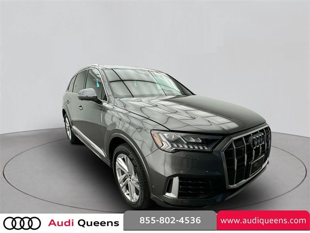 2021 Audi Q7 Premium Plus