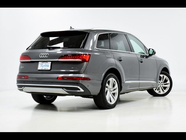 2021 Audi Q7 Premium Plus