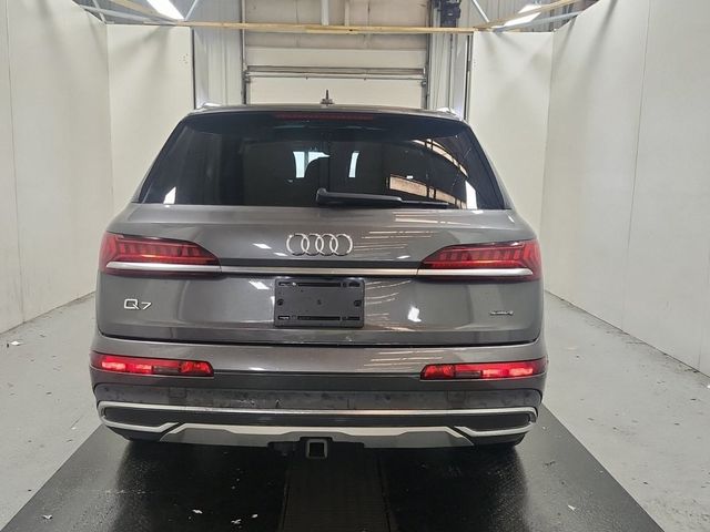 2021 Audi Q7 Premium Plus