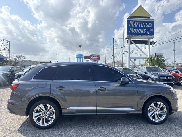 2021 Audi Q7 Premium Plus