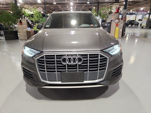 2021 Audi Q7 Premium Plus