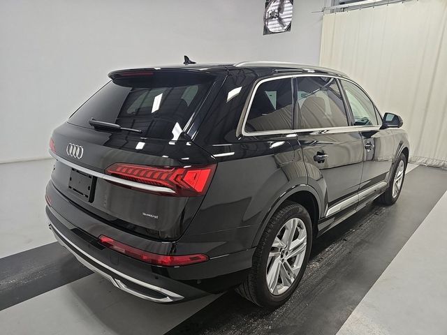 2021 Audi Q7 Premium Plus