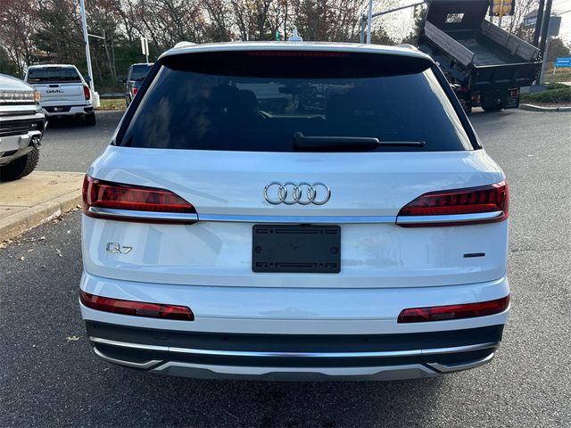 2021 Audi Q7 Premium Plus