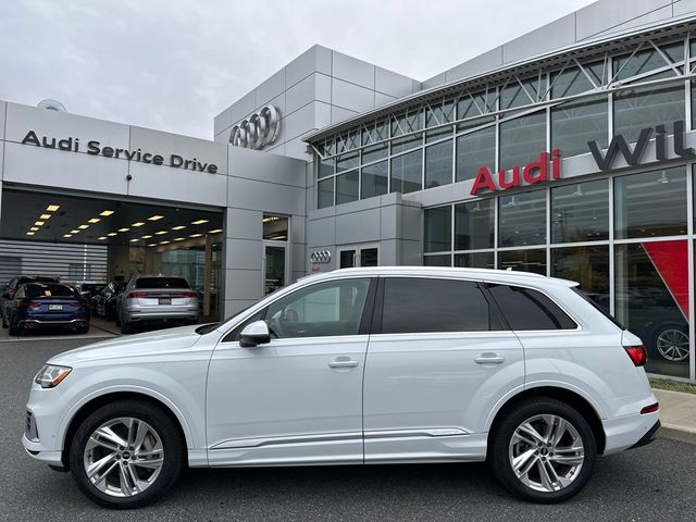 2021 Audi Q7 Premium Plus