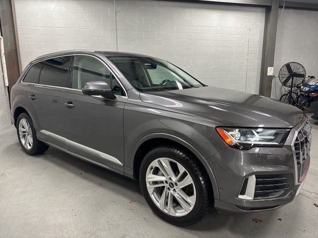 2021 Audi Q7 Premium Plus