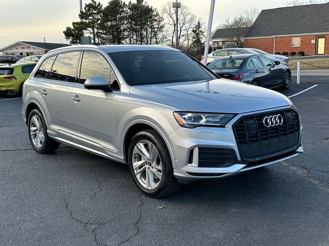 2021 Audi Q7 Premium Plus