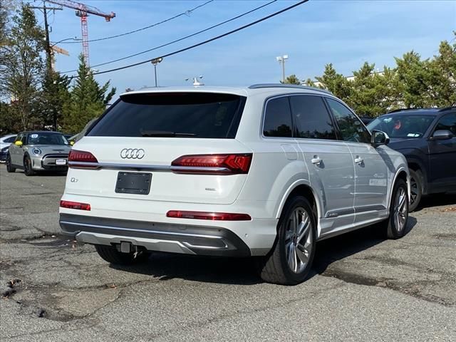 2021 Audi Q7 Premium Plus