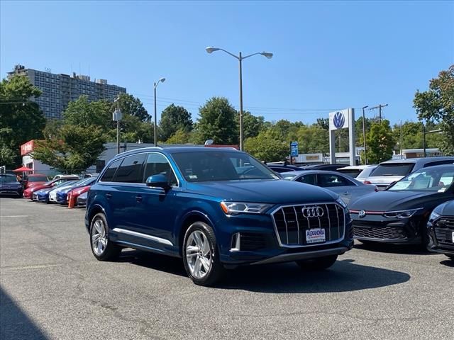 2021 Audi Q7 Premium Plus