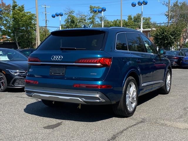 2021 Audi Q7 Premium Plus