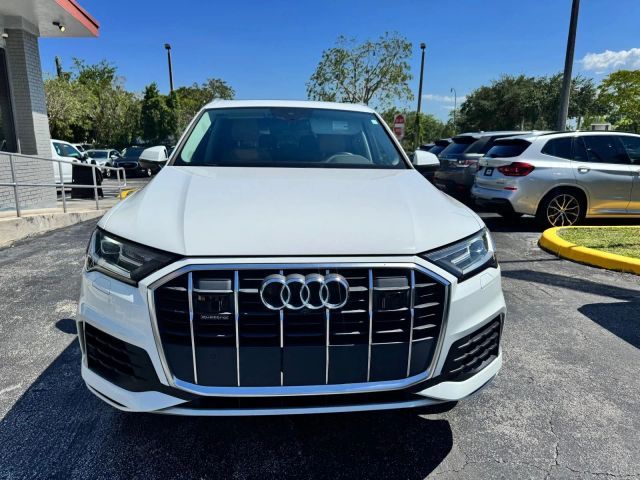 2021 Audi Q7 Premium Plus