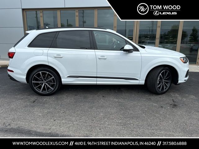 2021 Audi Q7 Premium Plus