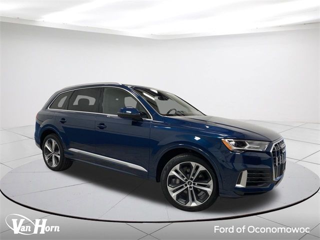 2021 Audi Q7 Premium Plus