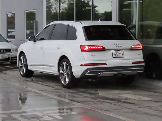 2021 Audi Q7 Premium Plus