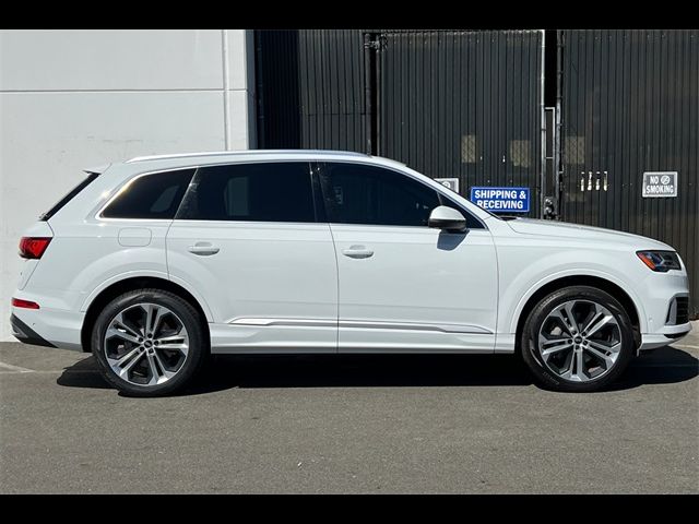 2021 Audi Q7 Premium Plus