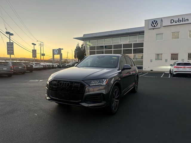 2021 Audi Q7 Premium Plus