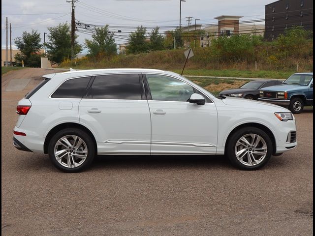 2021 Audi Q7 Premium Plus