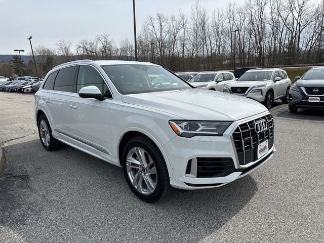 2021 Audi Q7 Premium Plus