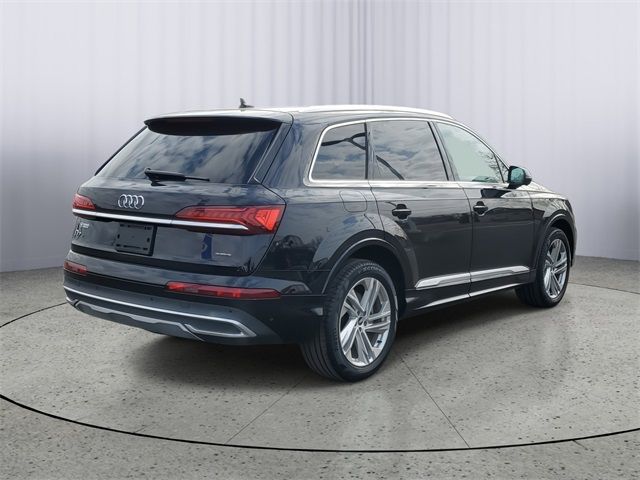 2021 Audi Q7 Premium Plus