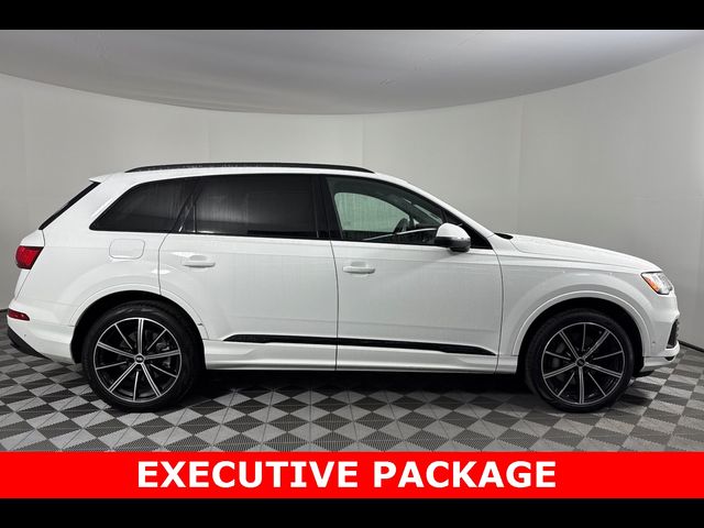 2021 Audi Q7 Premium Plus