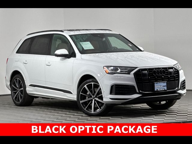 2021 Audi Q7 Premium Plus