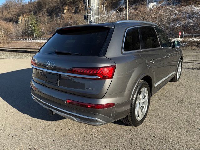 2021 Audi Q7 Premium Plus