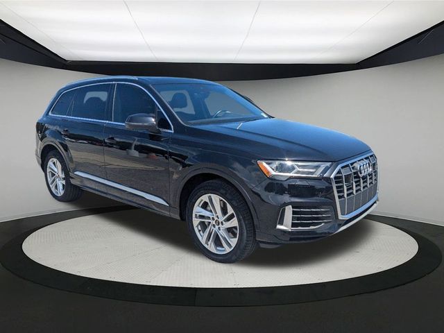 2021 Audi Q7 Premium Plus