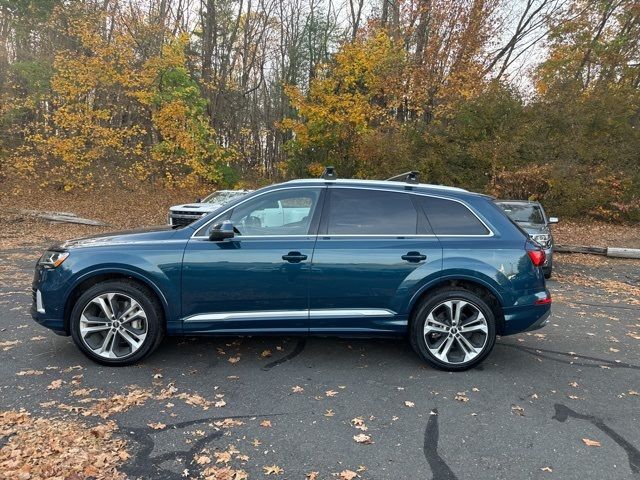 2021 Audi Q7 Premium Plus