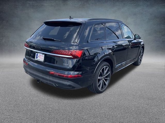 2021 Audi Q7 Premium Plus