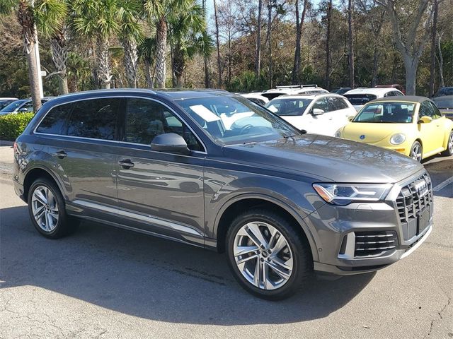 2021 Audi Q7 Premium Plus