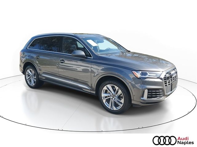 2021 Audi Q7 Premium Plus