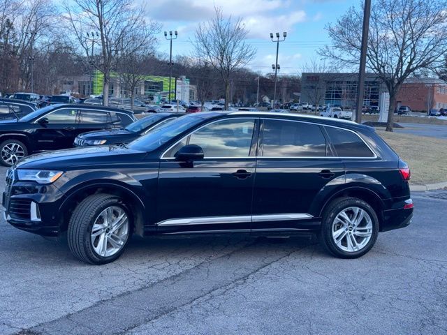 2021 Audi Q7 Premium Plus