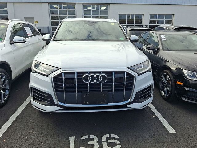 2021 Audi Q7 Premium Plus