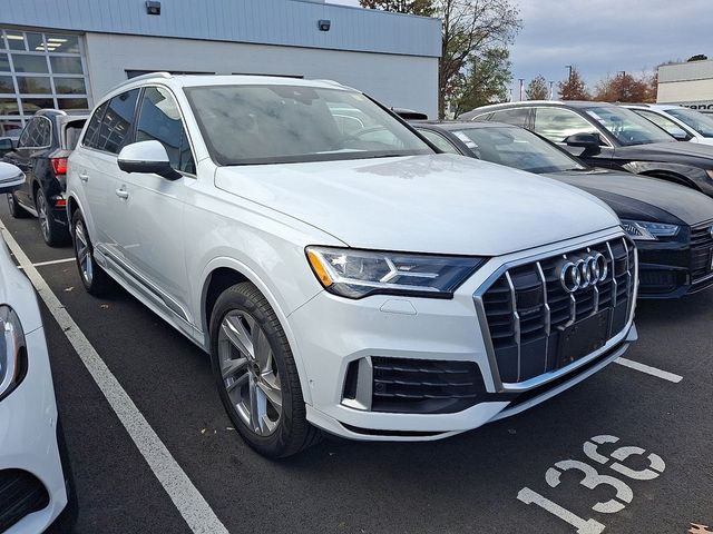 2021 Audi Q7 Premium Plus