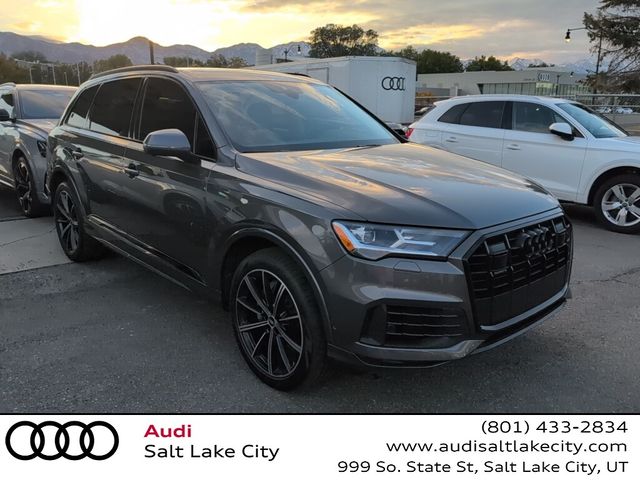 2021 Audi Q7 Premium Plus