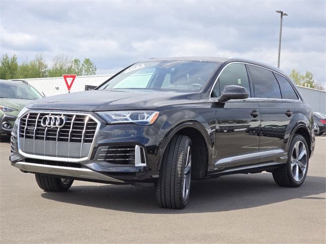 2021 Audi Q7 Premium Plus