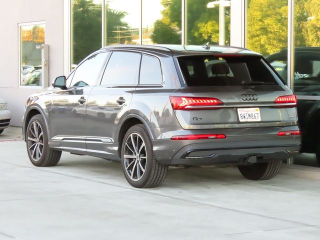 2021 Audi Q7 Premium Plus