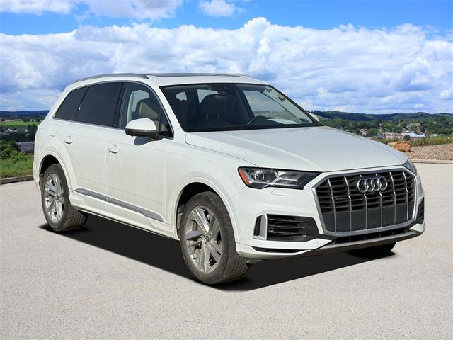 2021 Audi Q7 Premium Plus