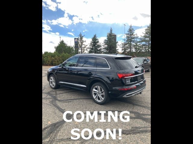 2021 Audi Q7 Premium Plus