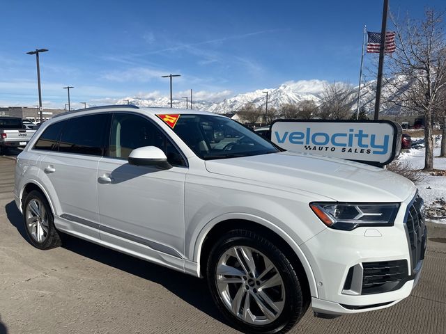 2021 Audi Q7 Premium Plus