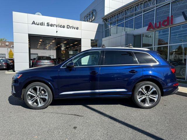 2021 Audi Q7 Premium Plus