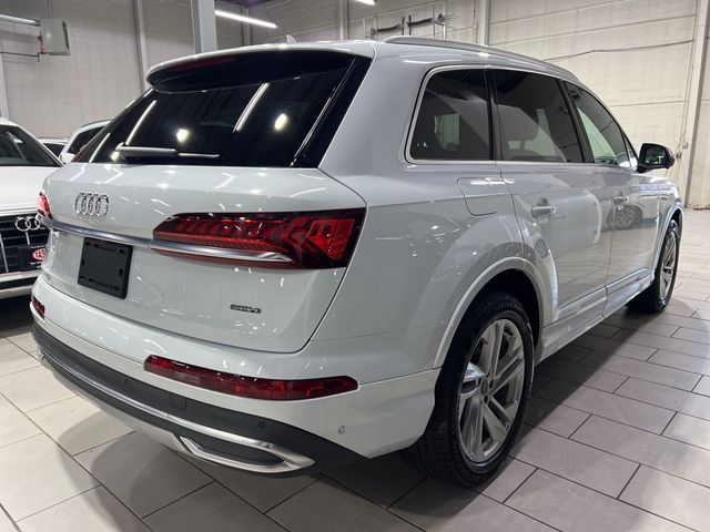 2021 Audi Q7 Premium Plus