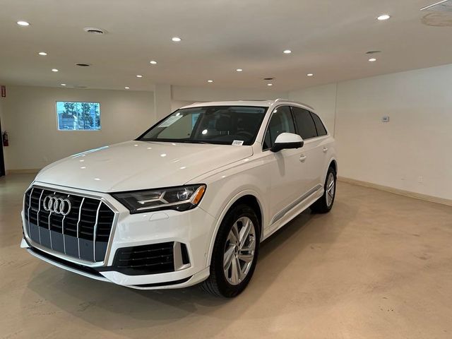 2021 Audi Q7 Premium Plus